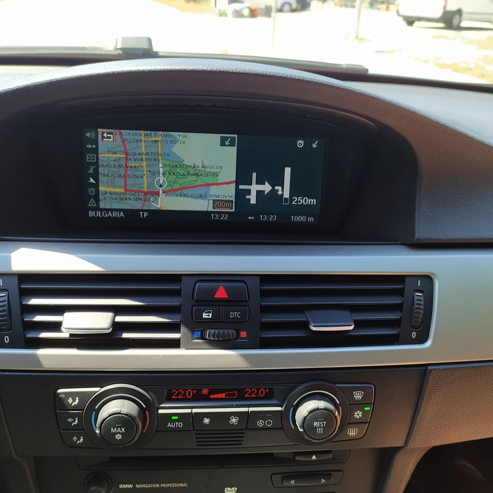 BMW 318 E91/M47/187000км/ГАРАЖНА/3 КЛЮЧА, снимка 6 - Автомобили и джипове - 54197091