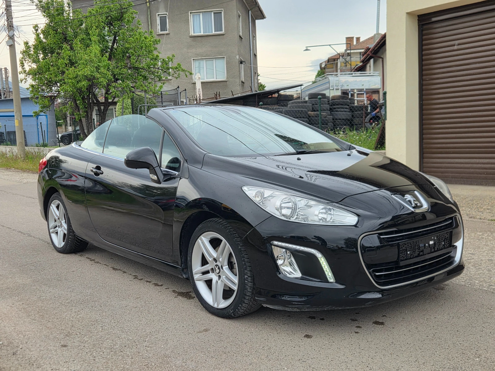 Peugeot 308 CC 1.6HDI Безупречо, снимка 5 - Автомобили и джипове - 54453928