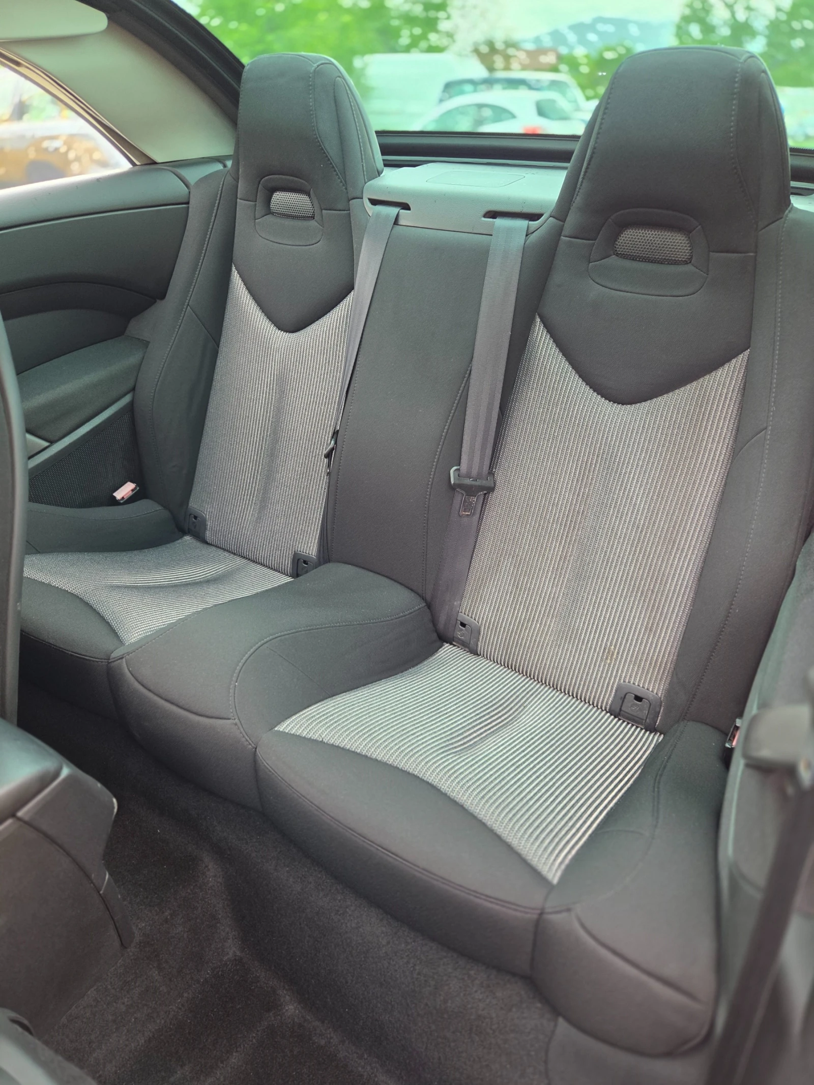 Peugeot 308 CC 1.6HDI Безупречо, снимка 12 - Автомобили и джипове - 54453928