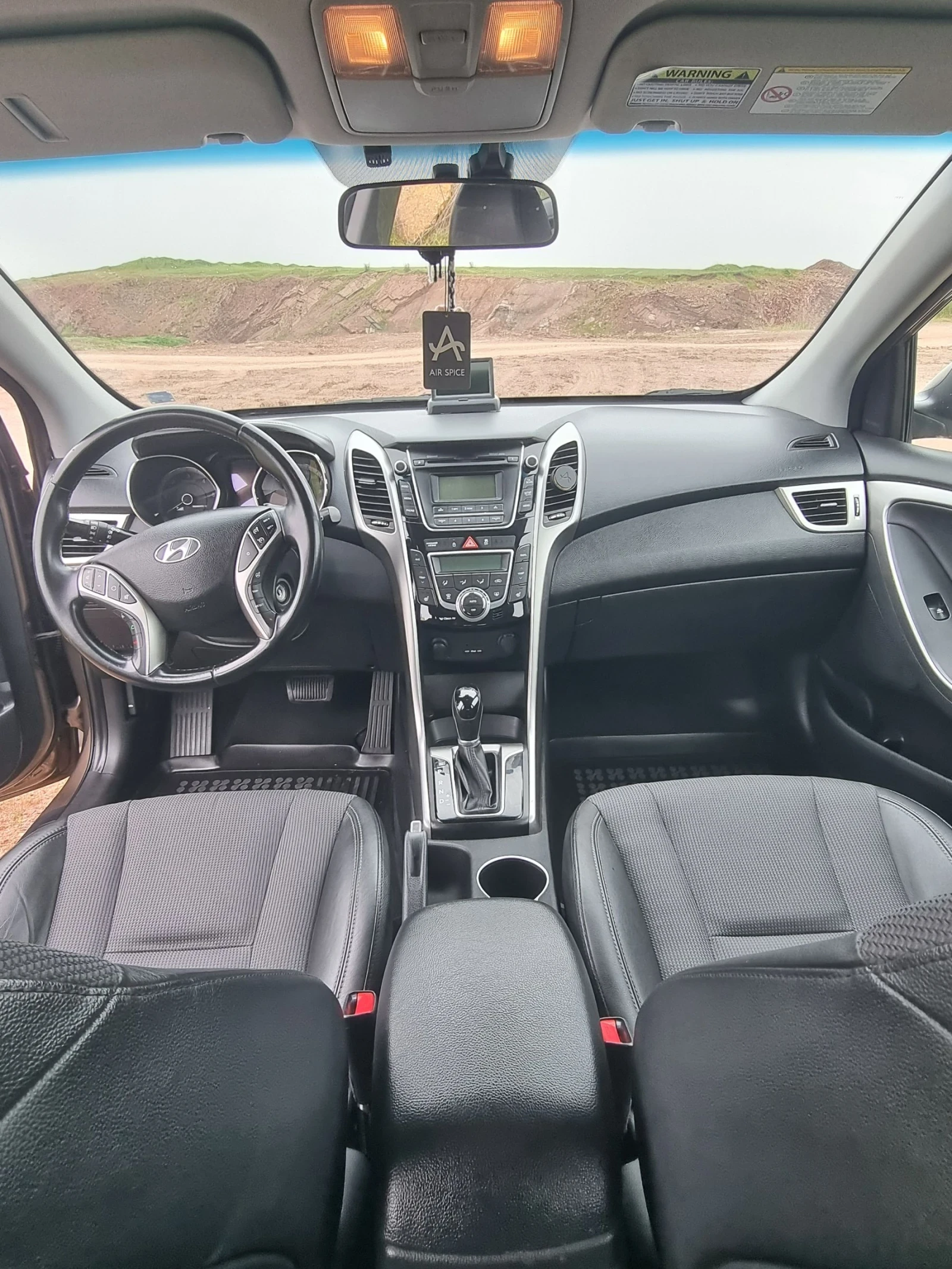 Hyundai I30  Premium 1.6 CRDI АВТОМАТ, снимка 13 - Автомобили и джипове - 54478083