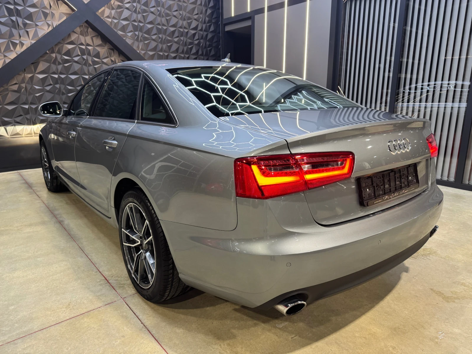 Audi A6 2.8 TFSI QUATTRO * КАМЕРА * , снимка 4 - Автомобили и джипове - 54844696