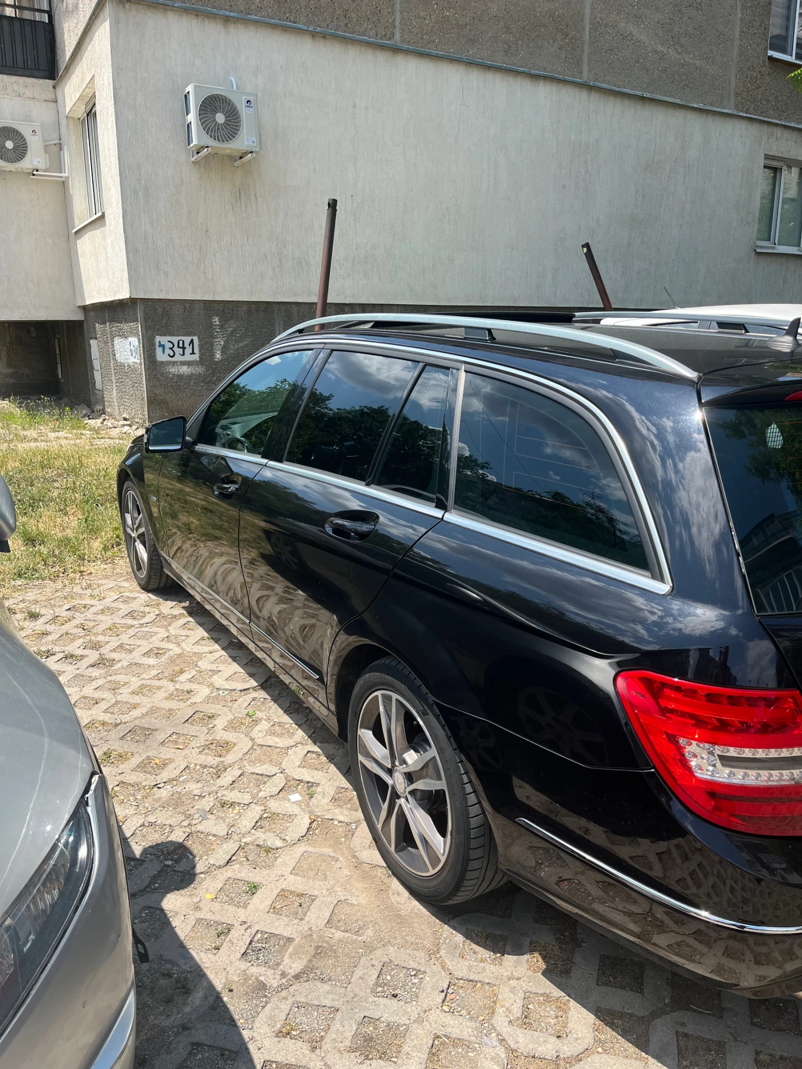 Mercedes-Benz C 220, снимка 4 - Автомобили и джипове - 55173293