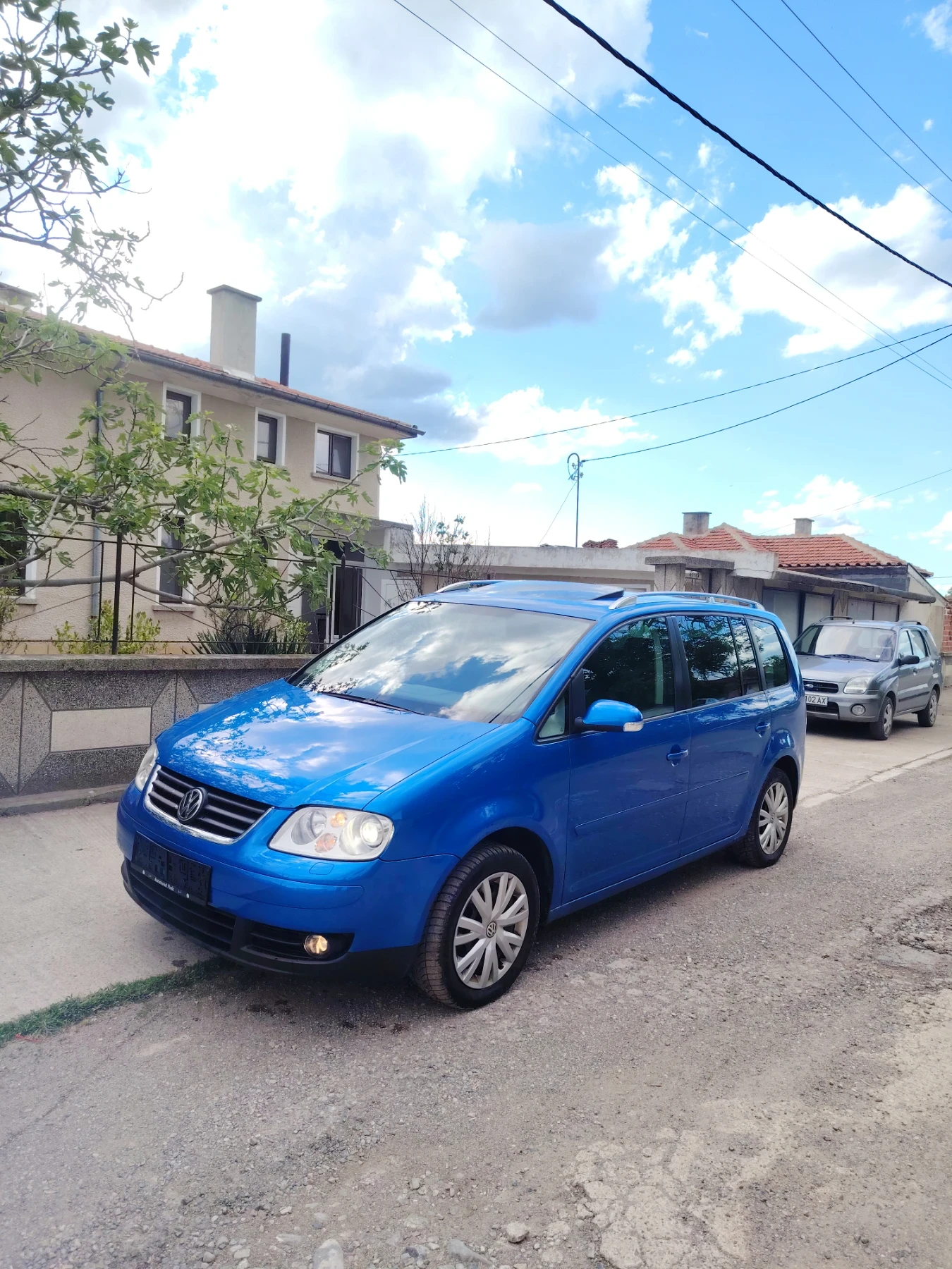 VW Touran 2.0TDI , снимка 2 - Автомобили и джипове - 55568390