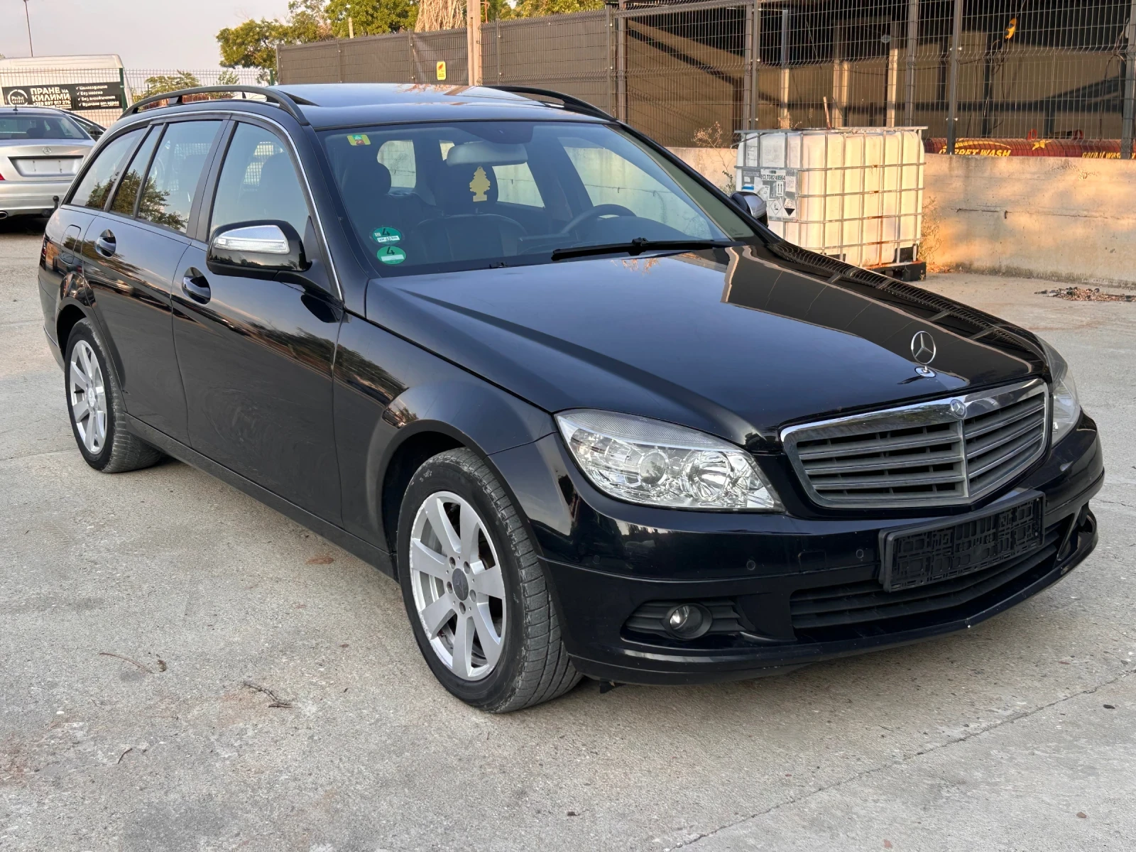 Mercedes-Benz C 220, снимка 4 - Автомобили и джипове - 55825773