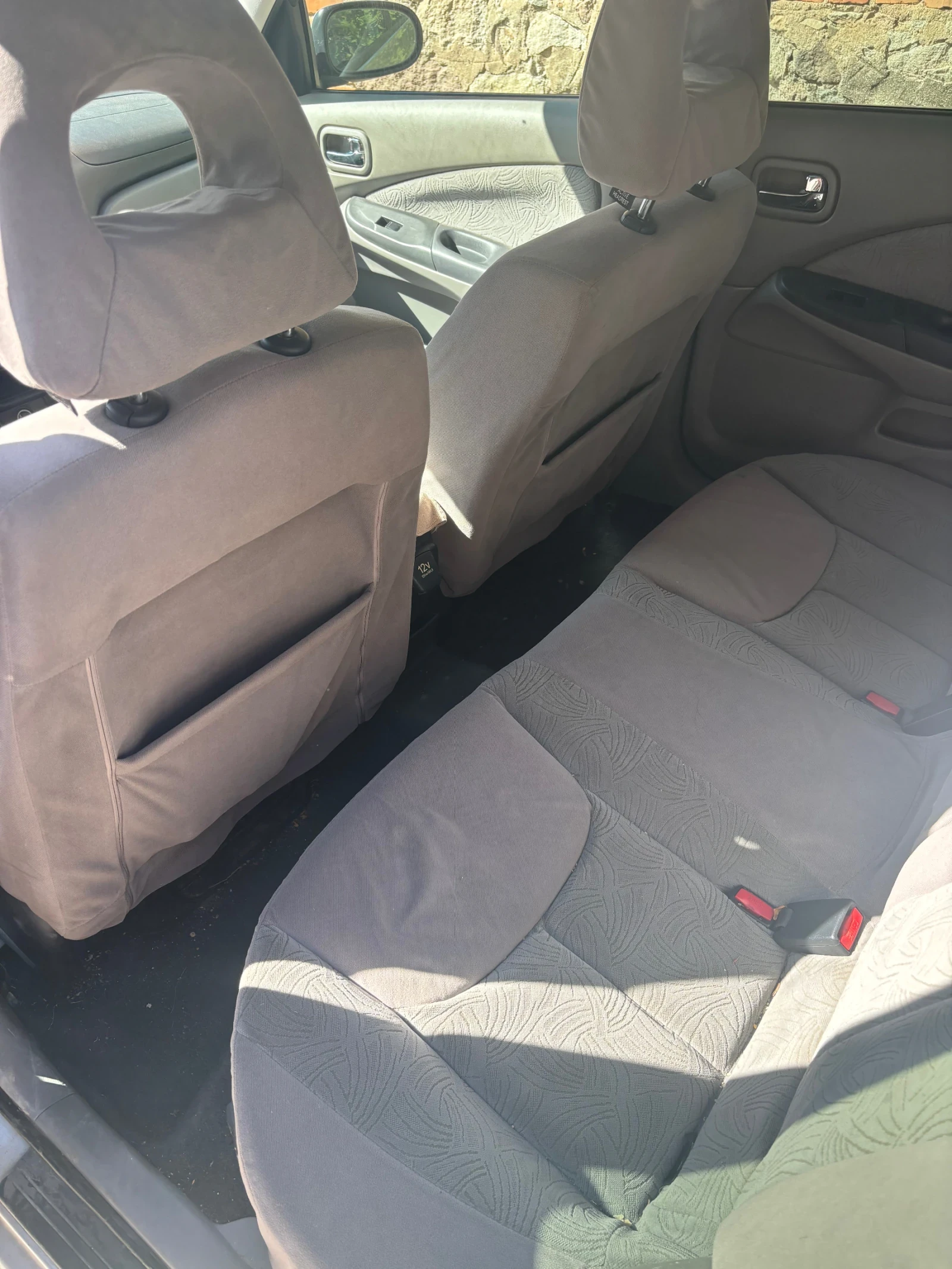 Nissan Almera, снимка 5 - Автомобили и джипове - 56009774