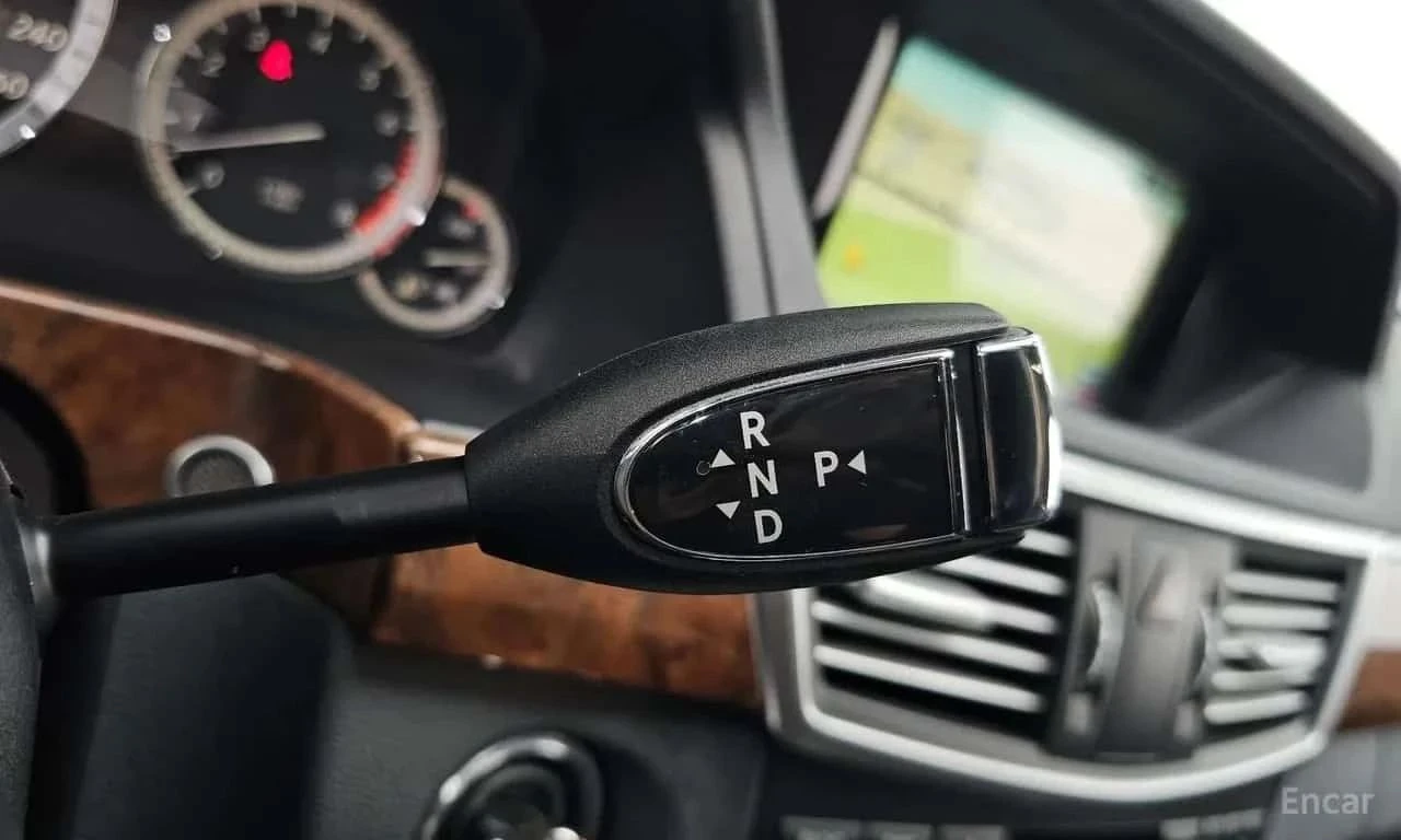 Mercedes-Benz E 300 | Mobile.bg � ����������� 9
