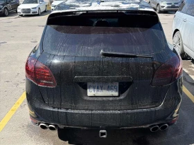Porsche Cayenne Turbo  CARFAX, снимка 4