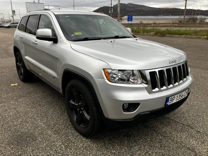 Jeep Grand cherokee 3.6 V6 Laredo Flex Fuel, снимка 1 - Автомобили и джипове - 47131578