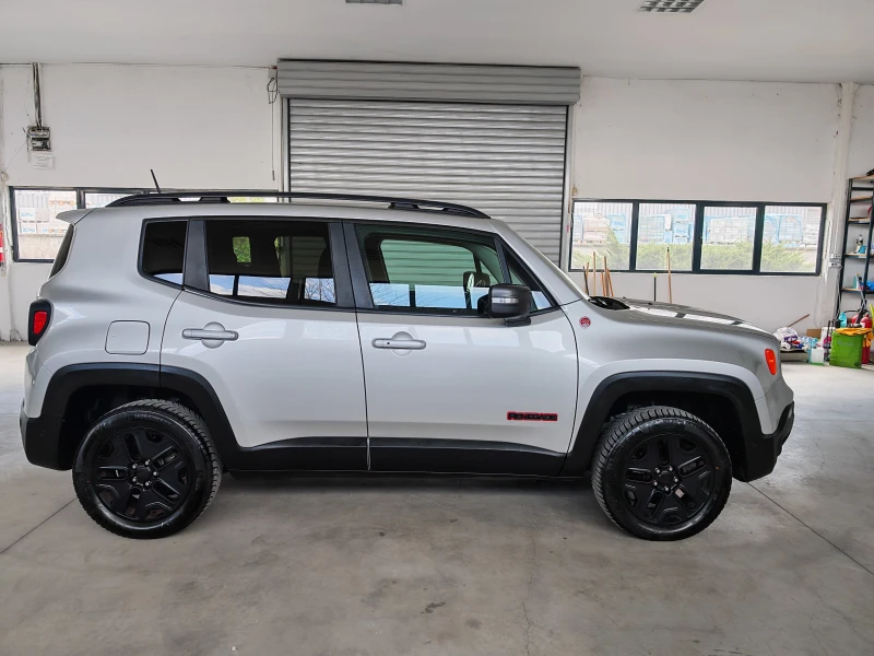 Jeep Renegade 2.0 DIZEL 170KN, снимка 6 - Автомобили и джипове - 49529769