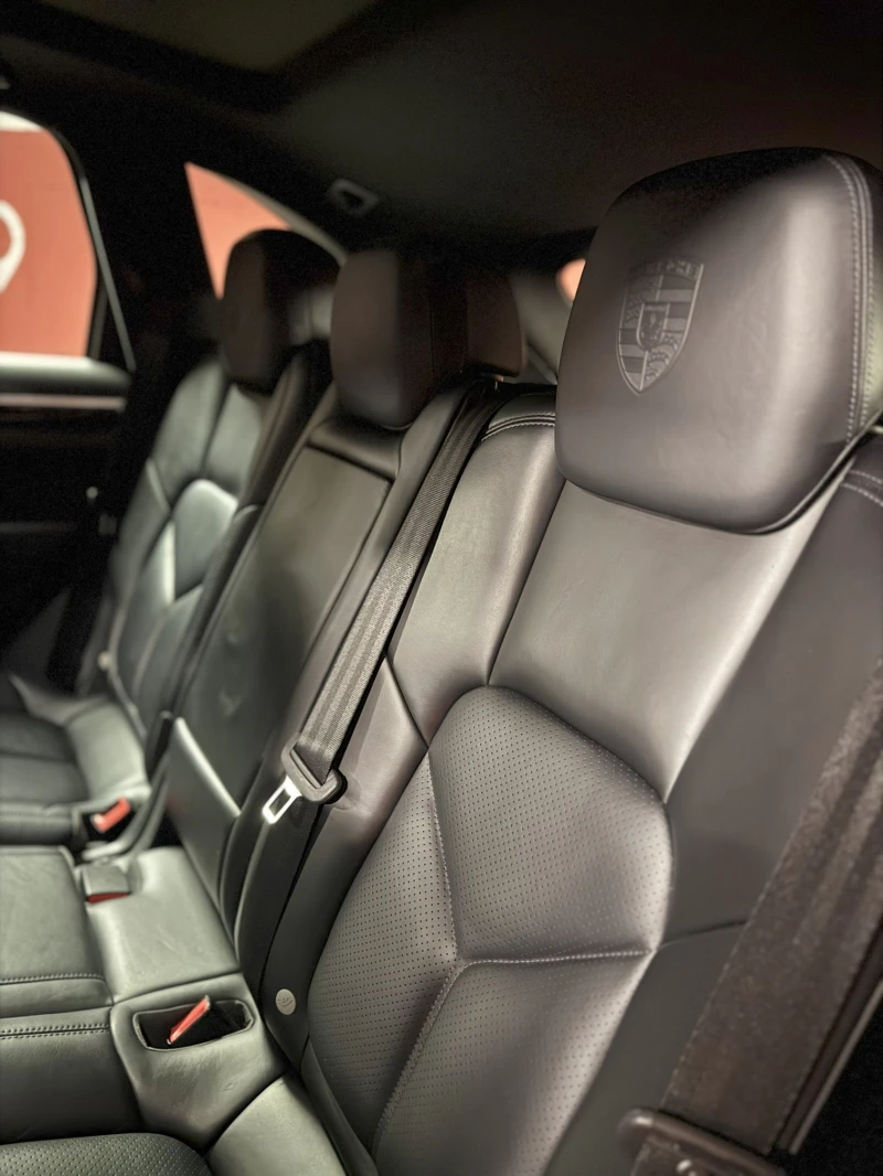 Porsche Cayenne Platinium Edition, снимка 8 - Автомобили и джипове - 52657218