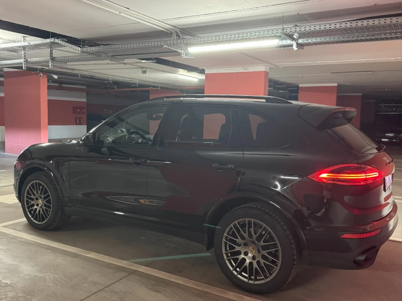 Porsche Cayenne Platinium Edition, снимка 2 - Автомобили и джипове - 52657218