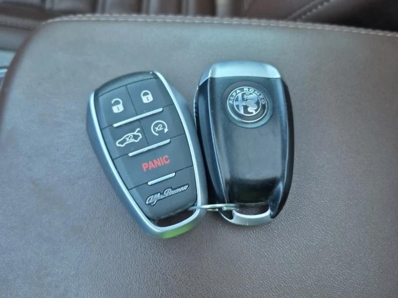 Alfa Romeo Stelvio * TI LUSSO * CARFAX * , снимка 12 - Автомобили и джипове - 52753940