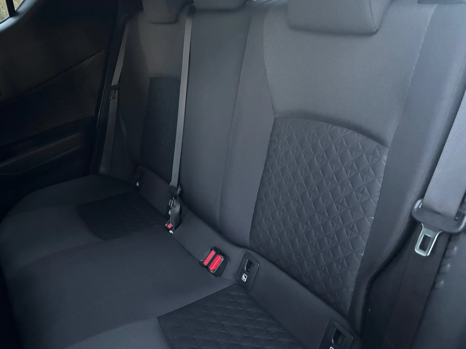 Toyota C-HR 2.0i-HIBRID | Mobile.bg   16