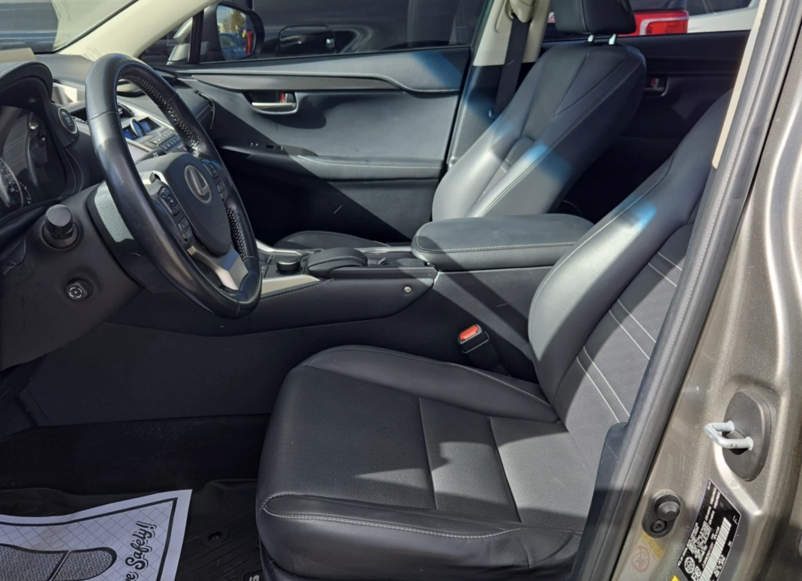 Lexus NX 200t  - изображение 5