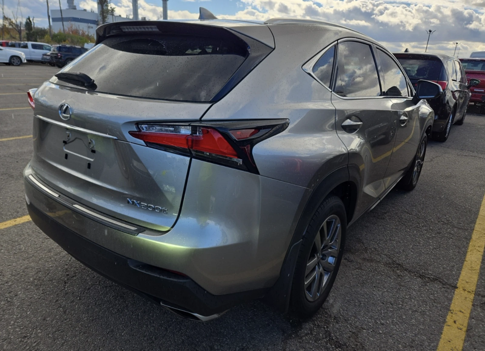Lexus NX 200t  - изображение 3
