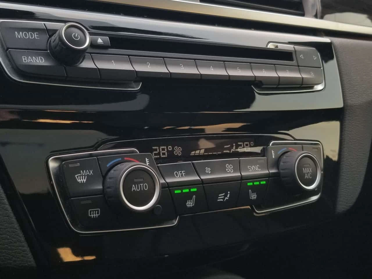 BMW X1 * xDrive28i * CARFAX * ���� �� �� | Mobile.bg � ����������� 11