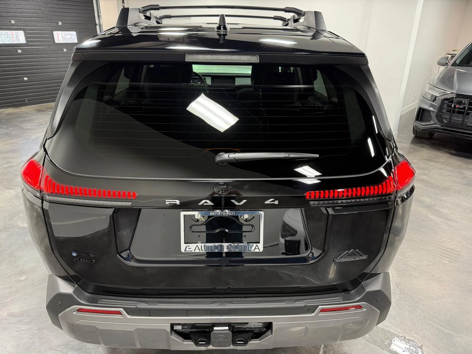 Toyota Rav4 2.5 Woodland AWD Hybrid, снимка 3 - Автомобили и джипове - 54242238