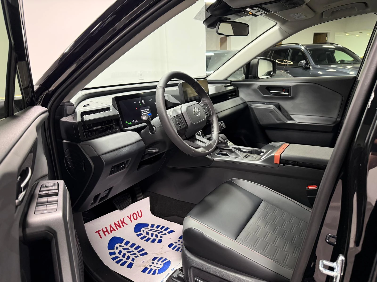 Toyota Rav4 2.5 Woodland AWD Hybrid, снимка 6 - Автомобили и джипове - 54242238