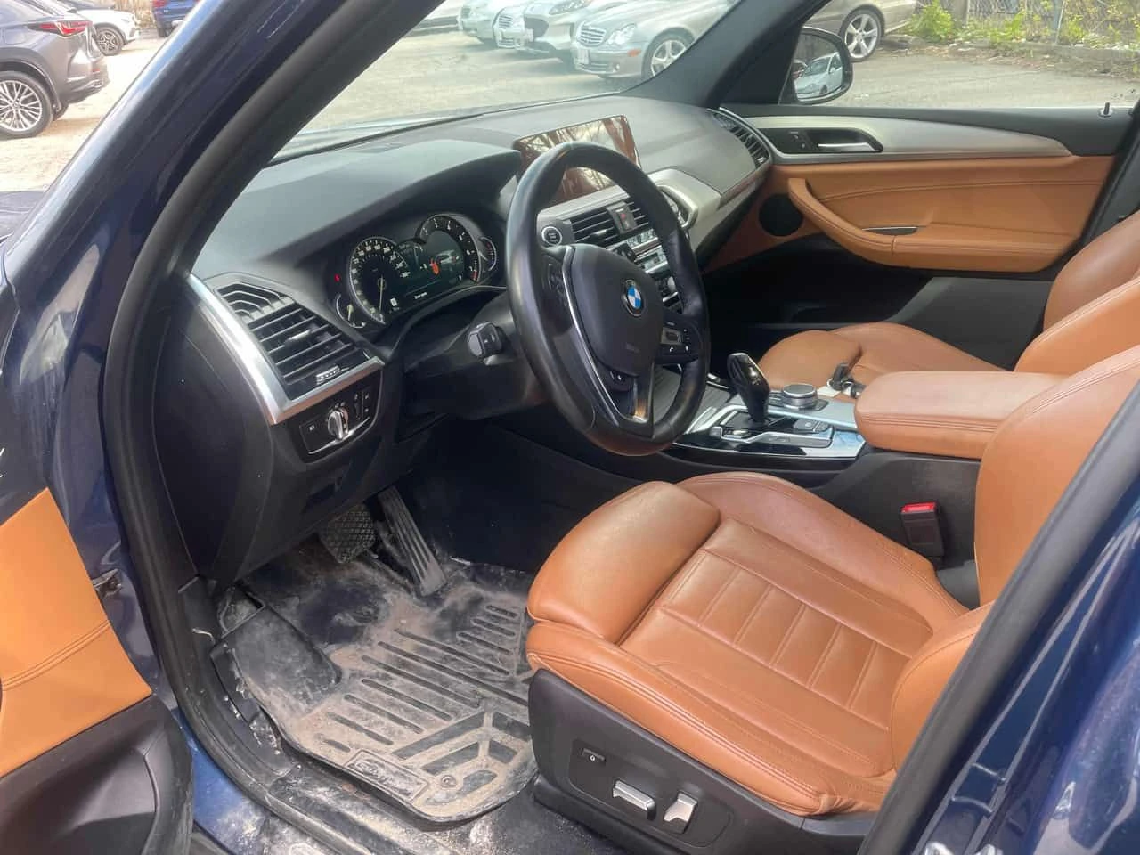 BMW X3 * xDrive30i * CARPLAY * ПОДГРЕВ * ПАМЕТ * КАМЕРА, снимка 5 - Автомобили и джипове - 54480315