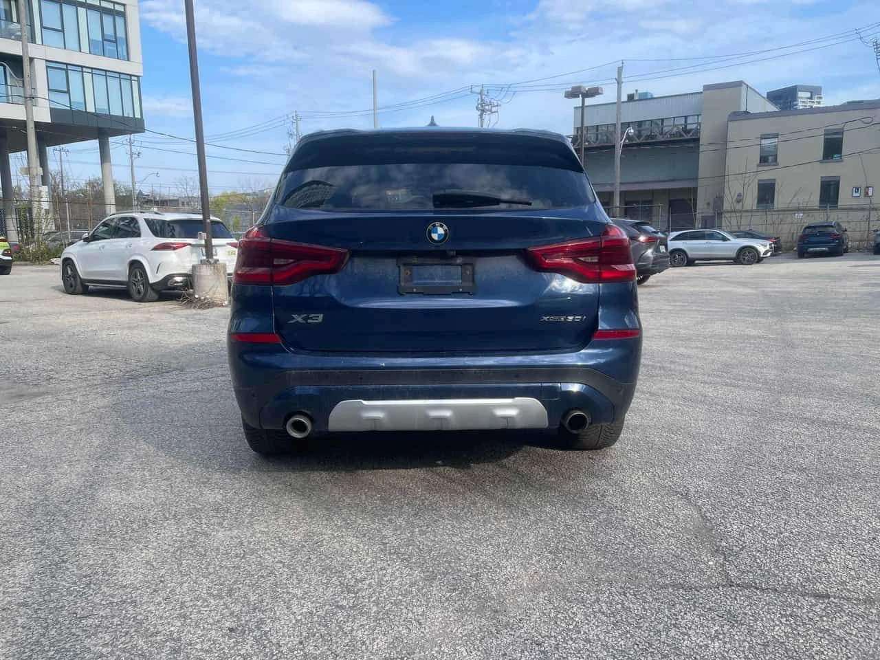 BMW X3 * xDrive30i * CARPLAY * ПОДГРЕВ * ПАМЕТ * КАМЕРА, снимка 4 - Автомобили и джипове - 54480315