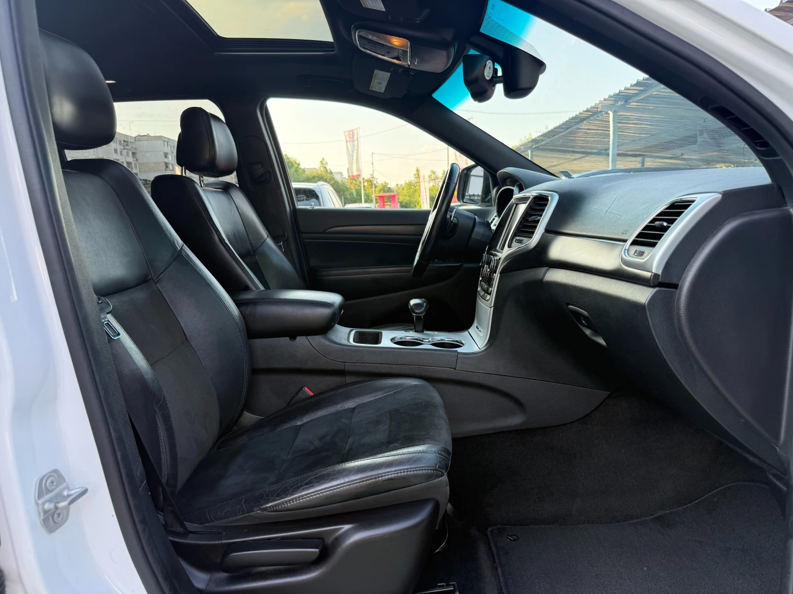 Jeep Grand cherokee SRT ПАКЕТ, LPG, снимка 8 - Автомобили и джипове - 55586436