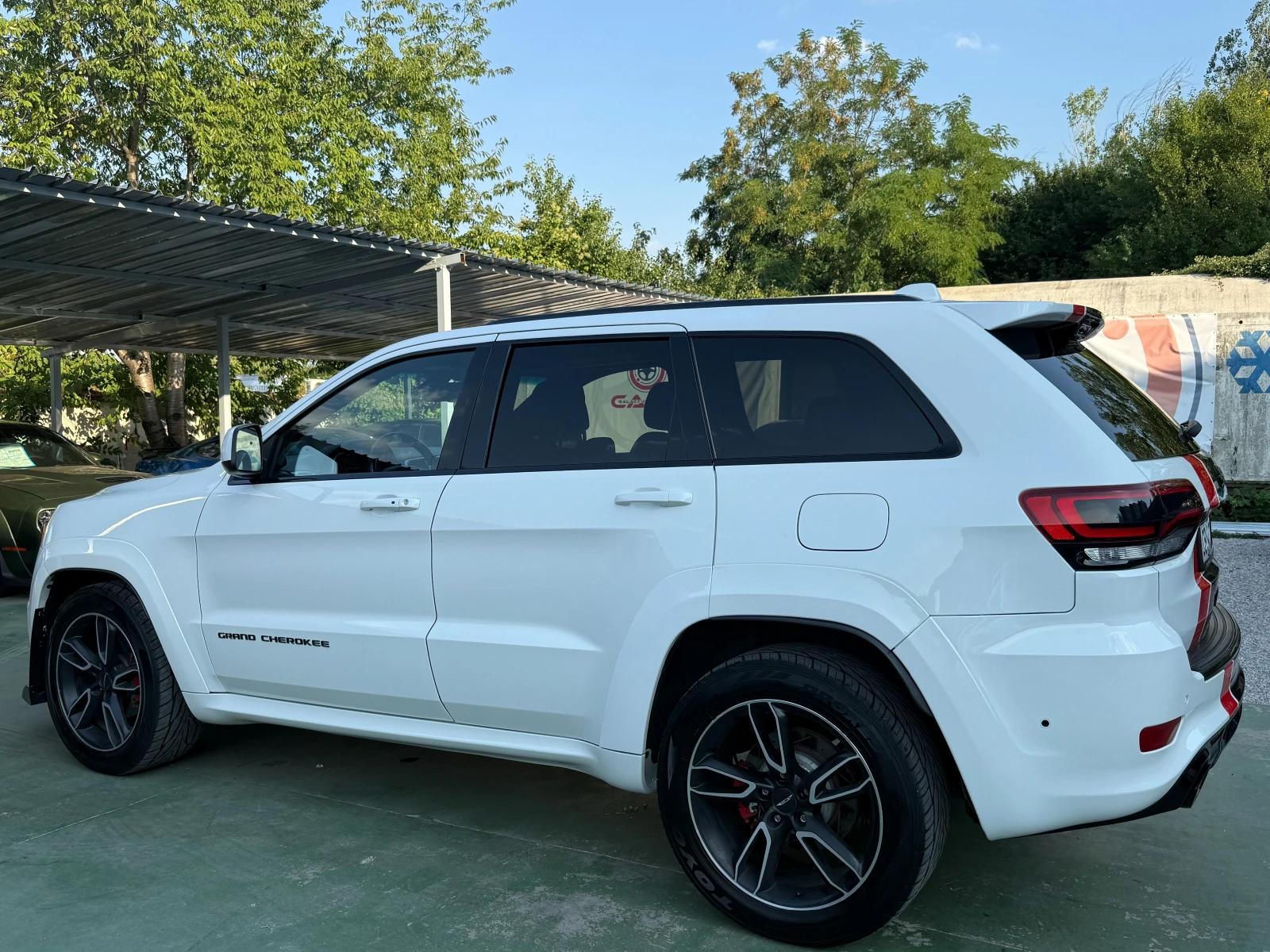 Jeep Grand cherokee SRT ПАКЕТ, LPG, снимка 6 - Автомобили и джипове - 55586436