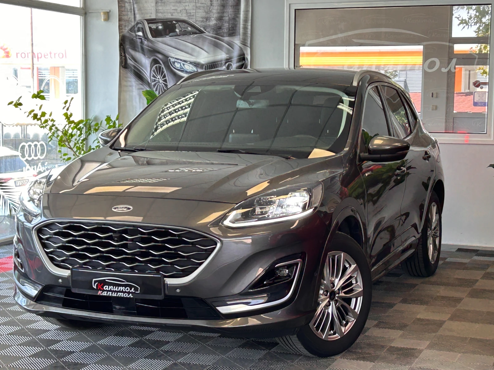 Ford Kuga VIGNALE 2.5I HYBRID AWD 190КС