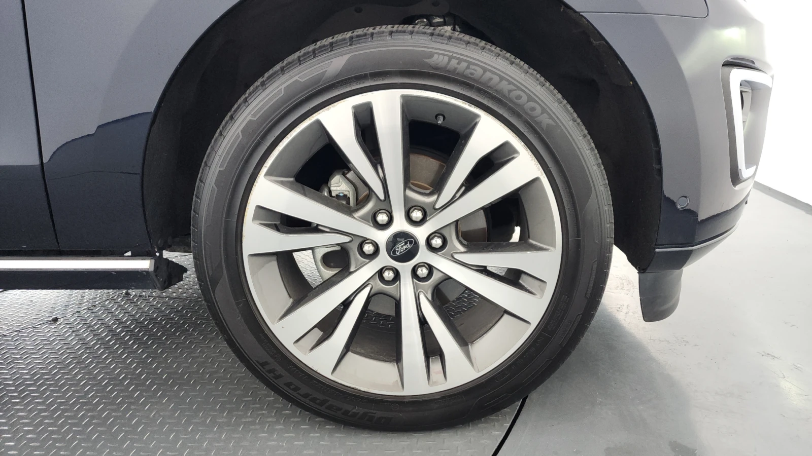 Ford Expedition Platinum* ЕЛ. БАГАЖНИК* BLIND SPOT* 360* МАСАЖ* КР, снимка 5 - Автомобили и джипове - 55594075