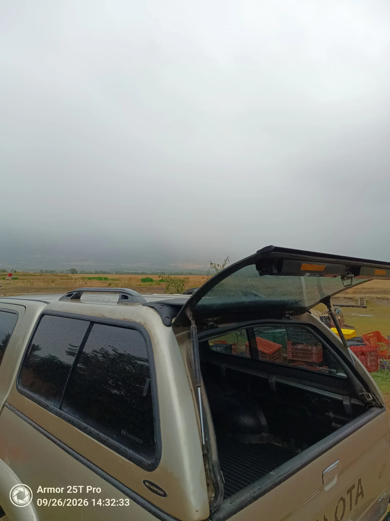 Toyota Hilux Оригинален хард топ, снимка 3 - Автомобили и джипове - 56238095