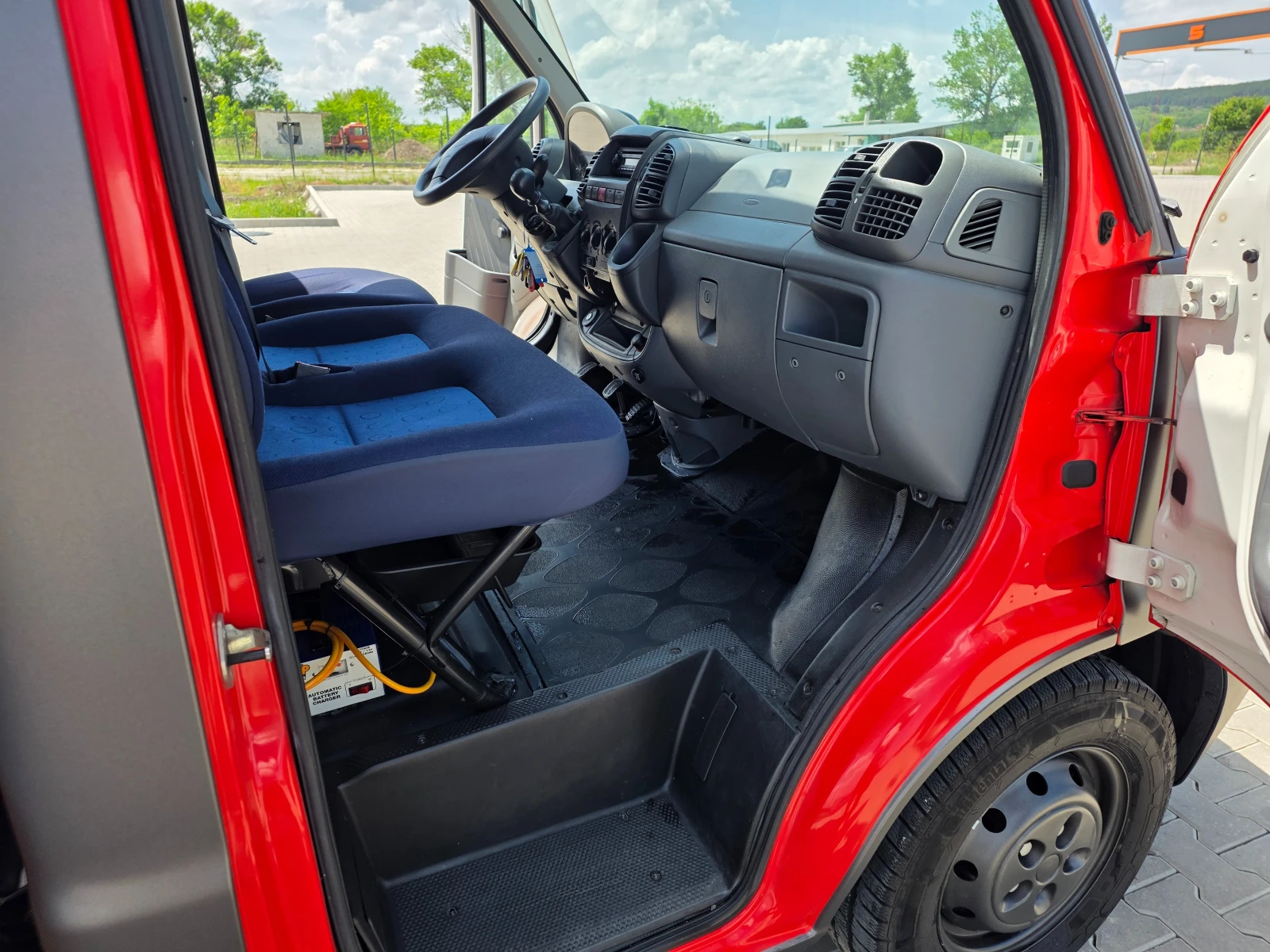 Peugeot Boxer  2.8HDI-36760km МОБИЛЕН МАГАЗИН-ШВЕЙЦАРИЯ, снимка 11 - Бусове и автобуси - 54870122