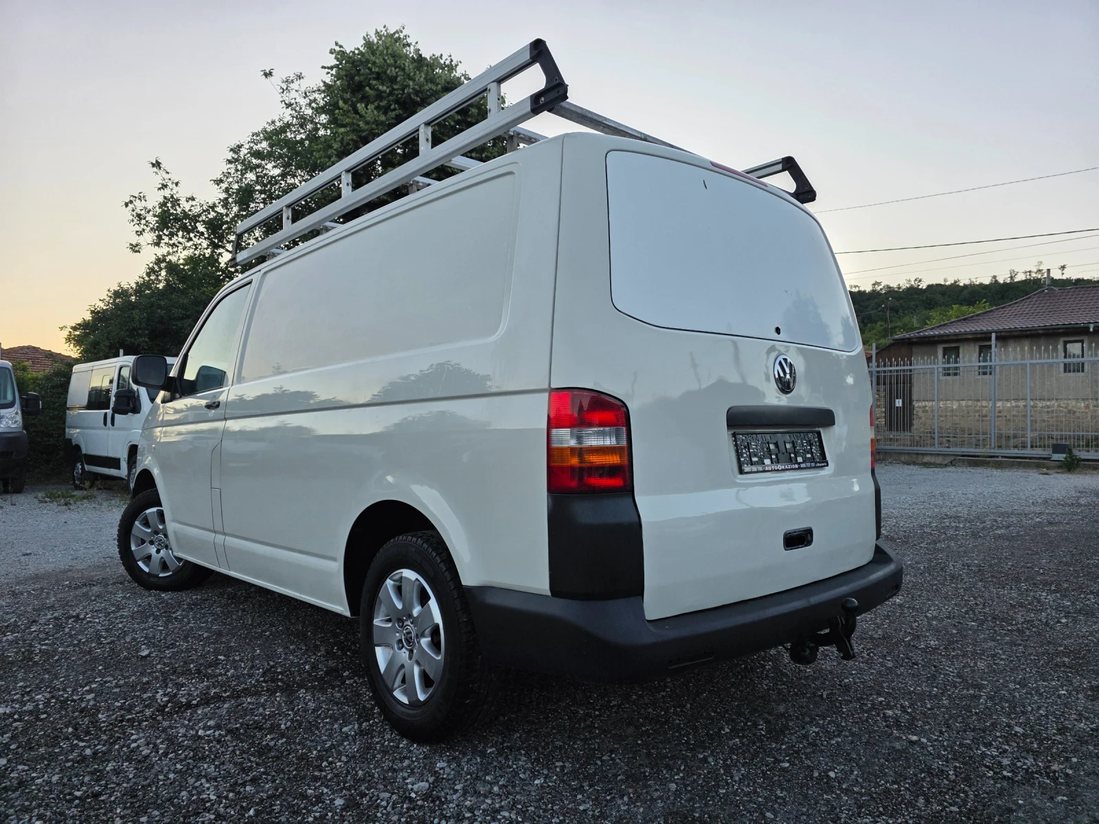VW Transporter 1.9tdi 105к.с. КЛИМАТИК, снимка 4 - Бусове и автобуси - 54905455