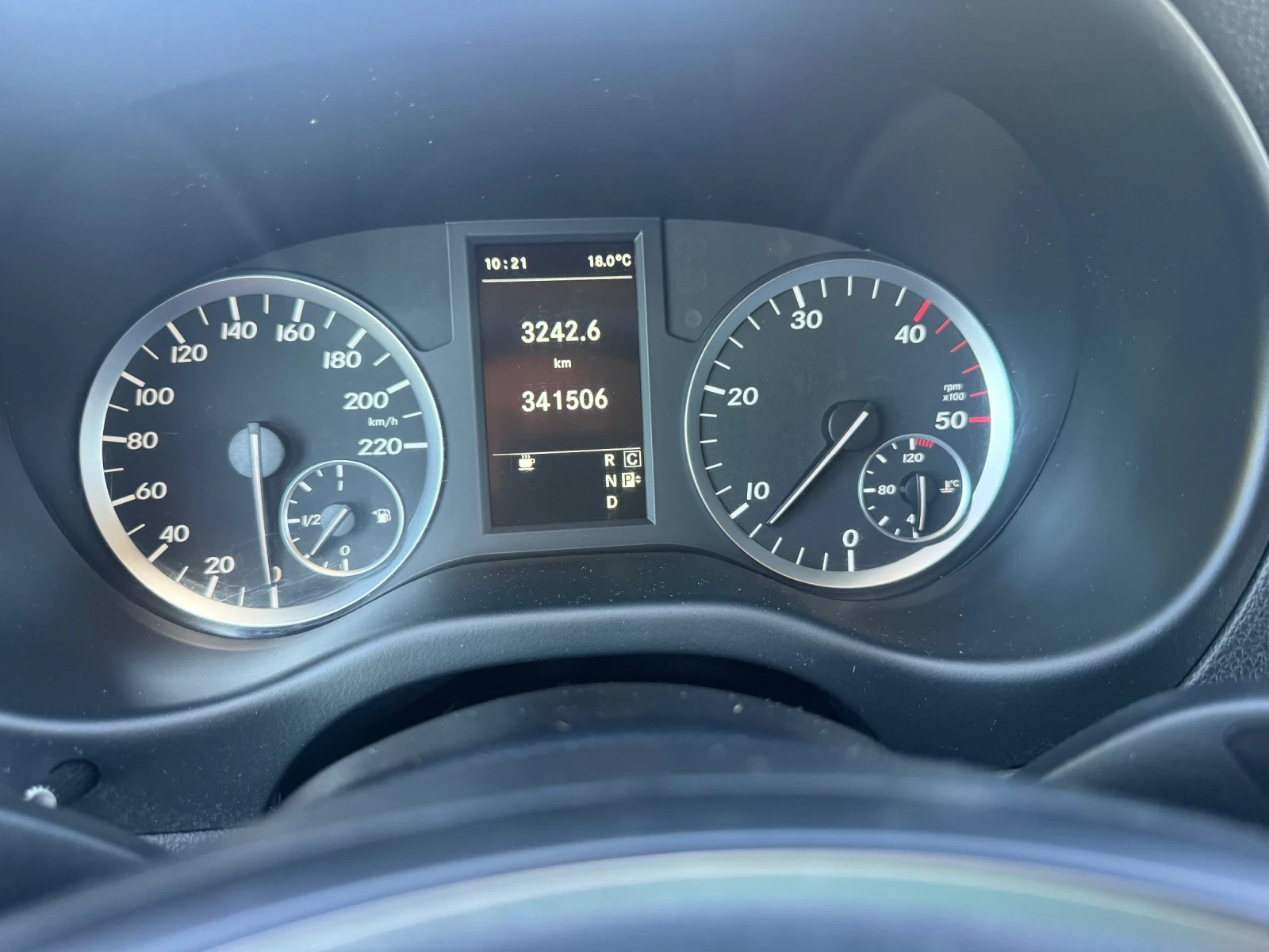 Mercedes-Benz Vito Автомат* 4+ 1 места* MAXI* товаропътнически, снимка 12 - Бусове и автобуси - 56107454