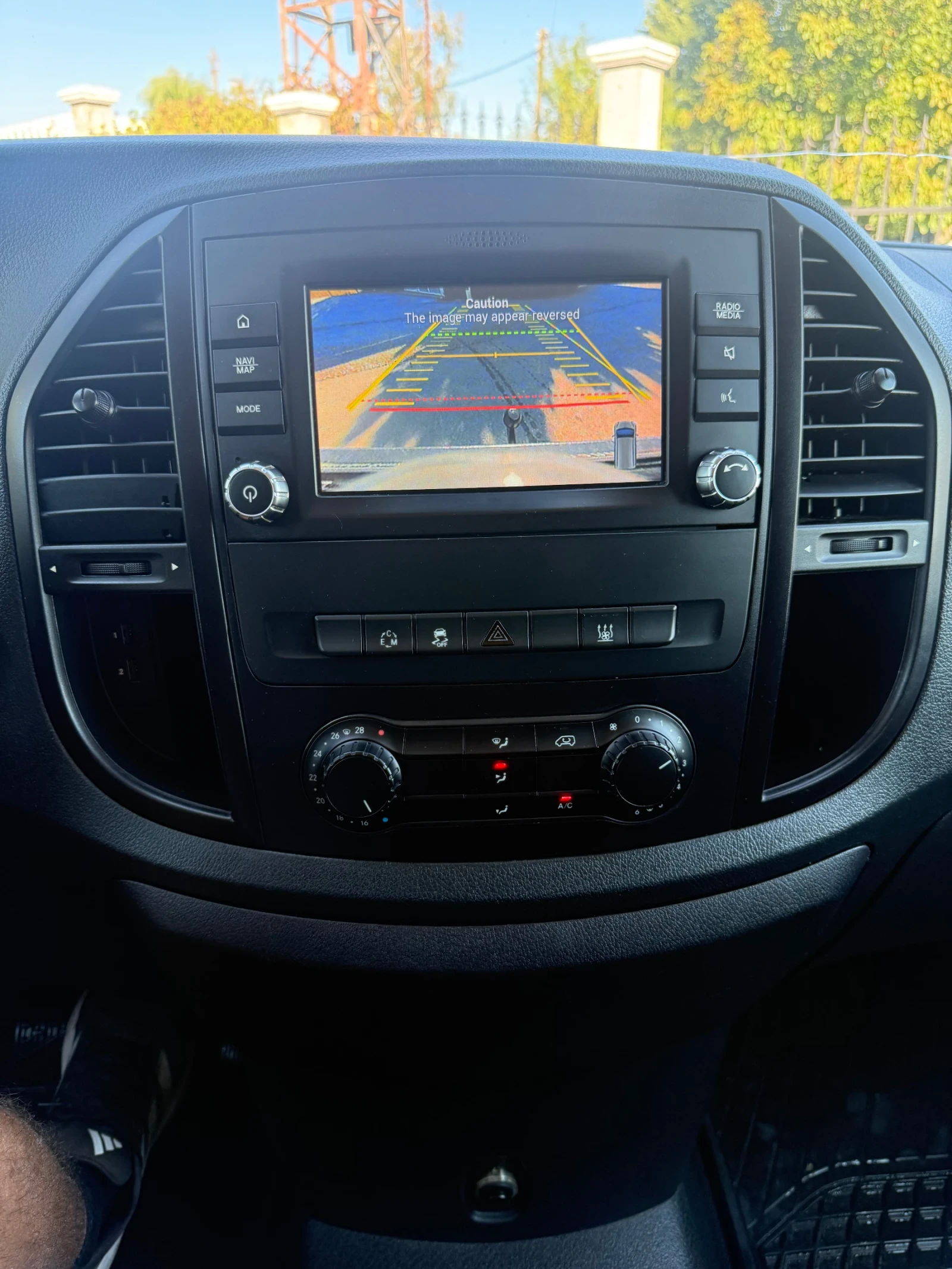 Mercedes-Benz Vito Автомат* 4+ 1 места* MAXI* товаропътнически, снимка 13 - Бусове и автобуси - 56107454