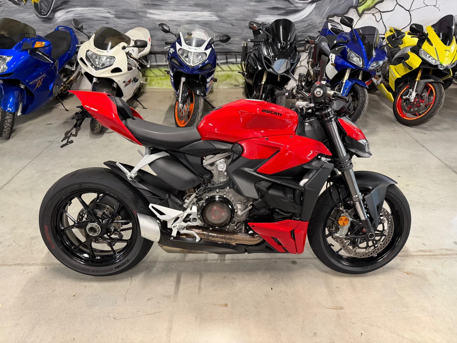 Ducati Streetfighter V2, снимка 2 - Мотоциклети и мототехника - 54652778