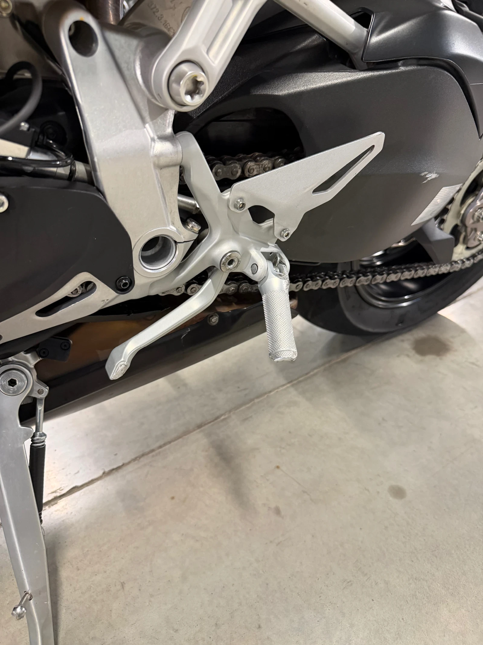 Ducati Streetfighter V2, снимка 12 - Мотоциклети и мототехника - 54652778