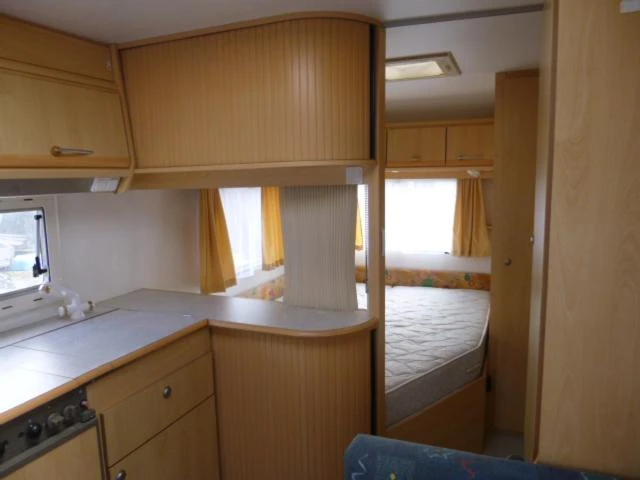 Каравана Chateau Calista, снимка 11 - Каравани и кемпери - 51573700