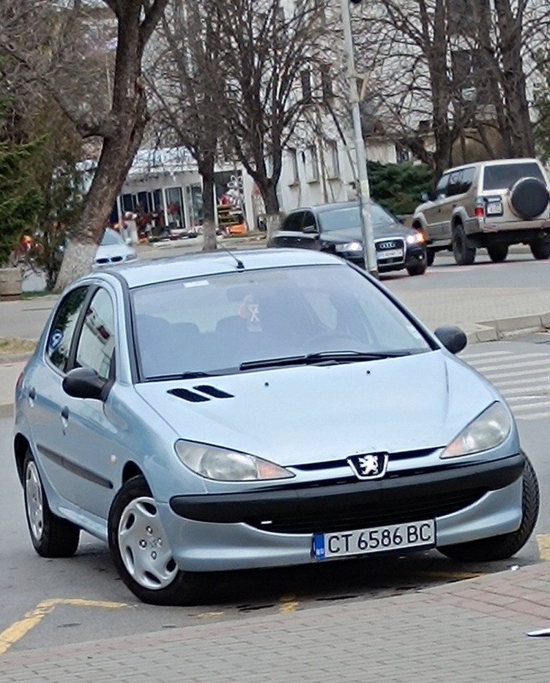 Peugeot 206, снимка 1 - Автомобили и джипове - 46451293
