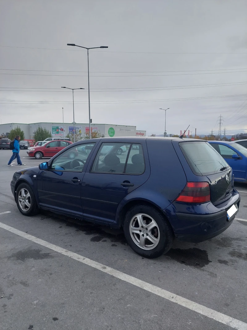 VW Golf, снимка 7 - Автомобили и джипове - 47930004