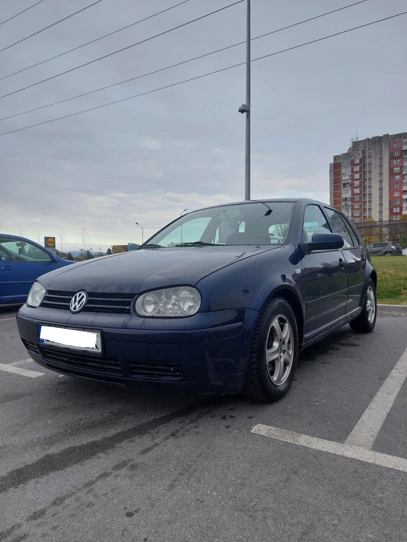 VW Golf, снимка 2 - Автомобили и джипове - 47930004