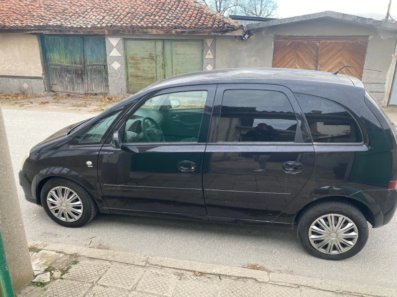 Opel Meriva 1.7CDTI, снимка 5 - Автомобили и джипове - 48070122