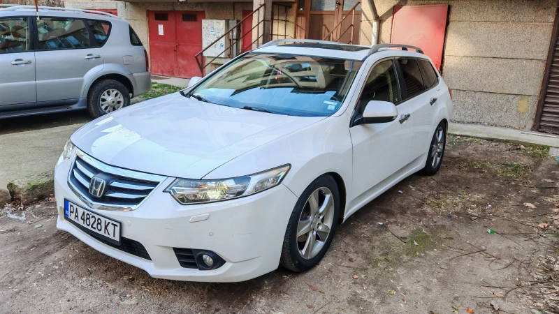 Honda Accord 2.2 I-DTEC, снимка 1 - Автомобили и джипове - 48704822