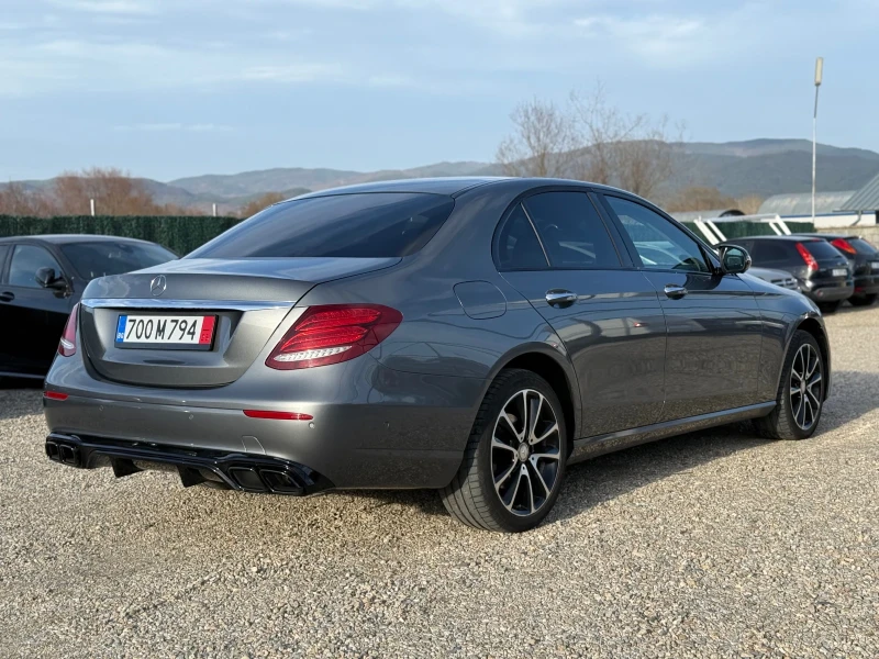 Mercedes-Benz E 220 2.2d/AMG/PANORAMA/360/Head UP/FULL, снимка 8 - Автомобили и джипове - 49589950