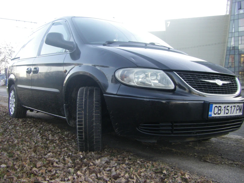 Chrysler Voyager 2.4 i, снимка 5 - Автомобили и джипове - 52313522