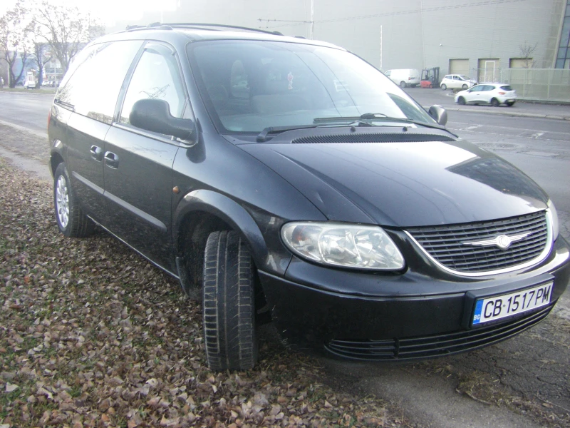 Chrysler Voyager 2.4 i, снимка 4 - Автомобили и джипове - 52313522