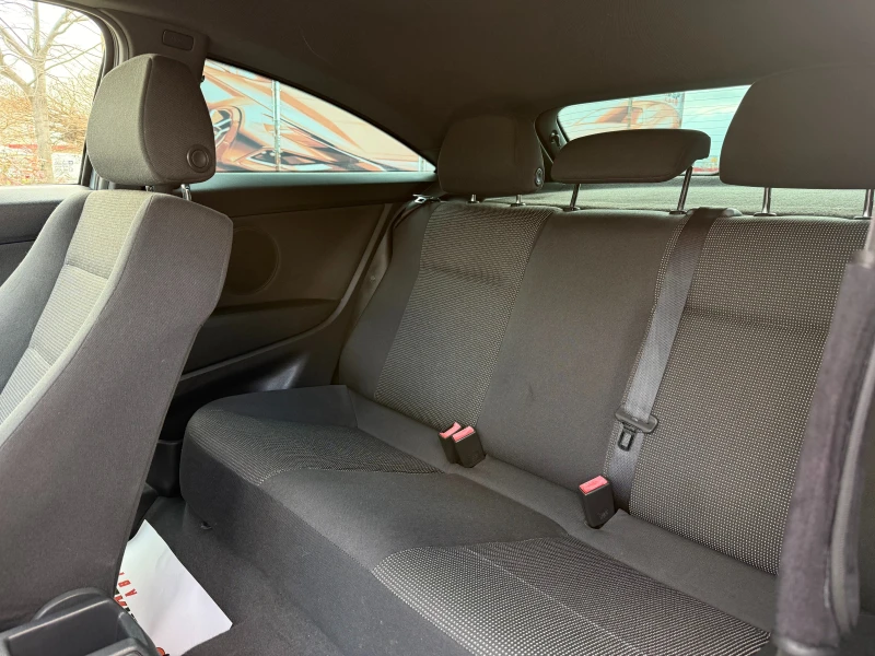 Opel Astra GTC 1.8i , снимка 9 - Автомобили и джипове - 52751540