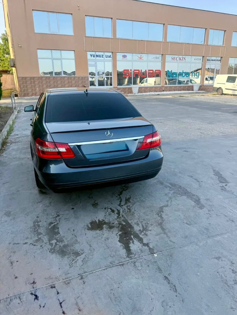 Mercedes-Benz E 220 220CDI, снимка 5 - Автомобили и джипове - 52861509