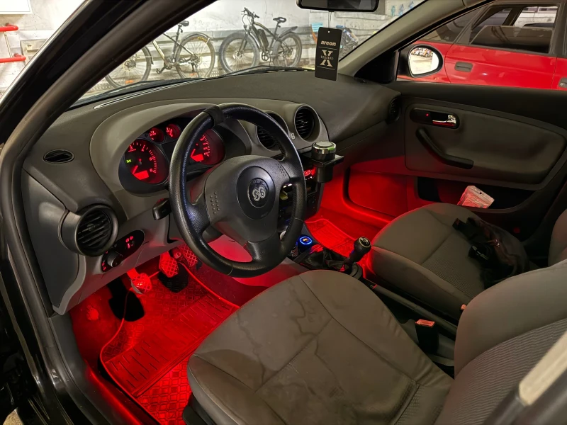 Seat Ibiza Seat Ibiza 1.4 TDI , снимка 10 - Автомобили и джипове - 53118751