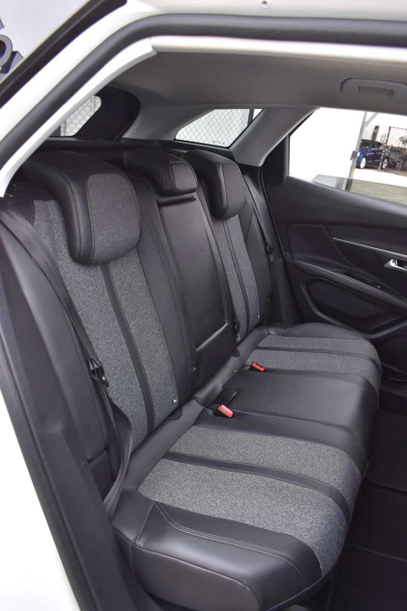 Peugeot 3008 1.6i* GT* AUTOMAT* ALLURE, снимка 11 - Автомобили и джипове - 53573447