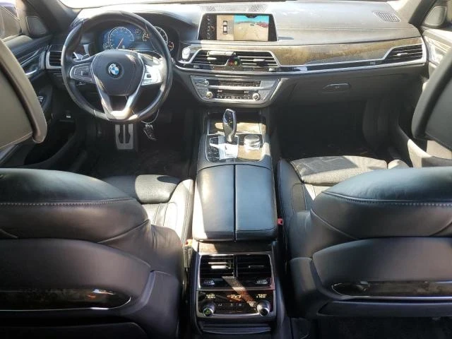 BMW 750  - изображение 7