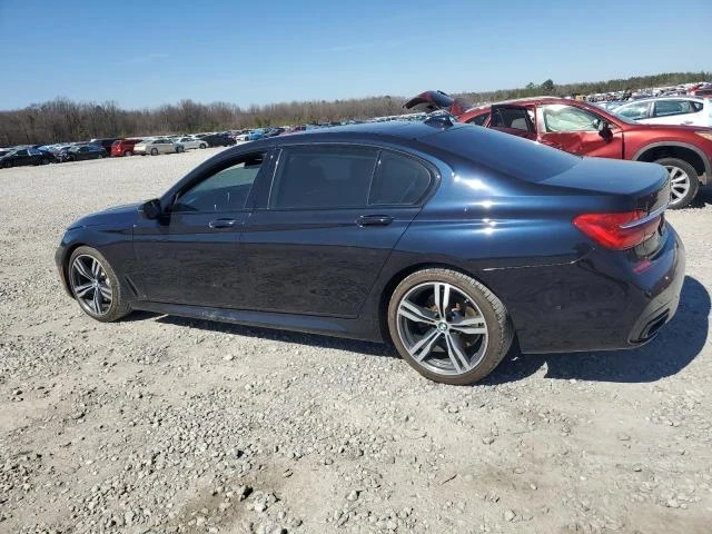 BMW 750  - изображение 4